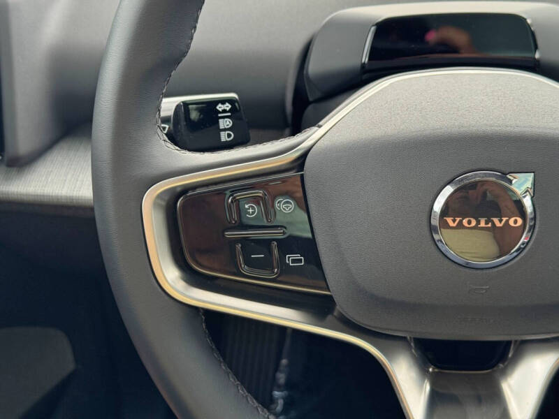 2025 Volvo EX30 Twin Plus