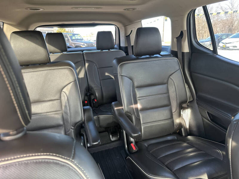2017 GMC Acadia Denali