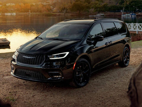 2024 Chrysler Pacifica for sale at MIDWAY CHRYSLER DODGE JEEP RAM in Kearney NE