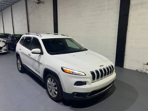 2016 Jeep Cherokee for sale at Lamberti Auto Collection in Plantation FL