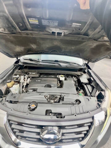 2017 Nissan Pathfinder SL