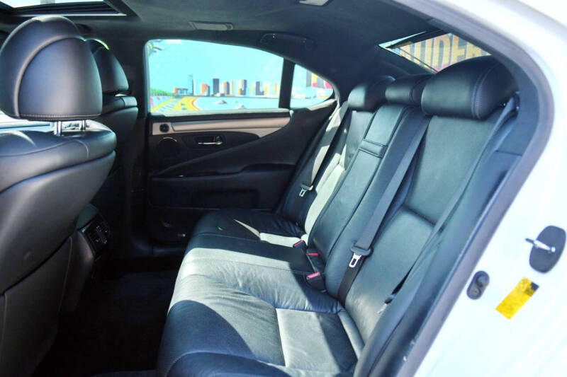 2013 Lexus LS 460