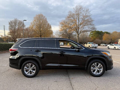 2015 Toyota Highlander LE