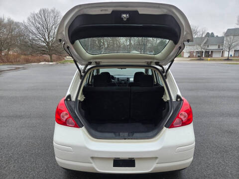 2012 Nissan Versa 1.8 S