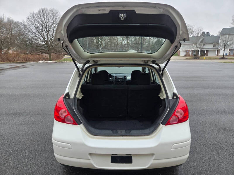 2012 Nissan Versa 1.8 S