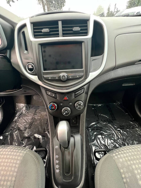 2020 Chevrolet Sonic LT