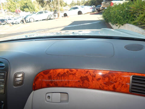 2005 Lexus LS 430