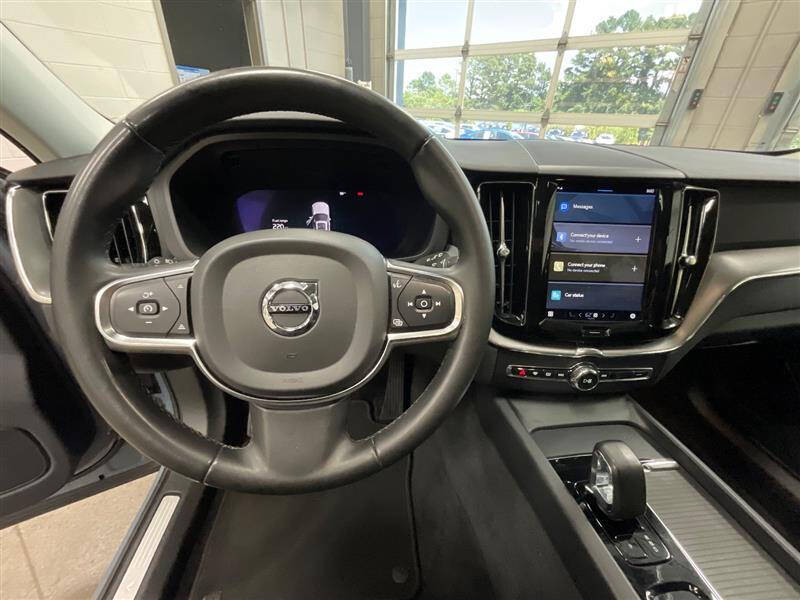 2023 Volvo XC60 B5 Core