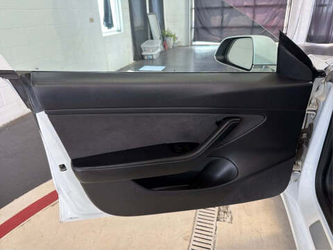 2019 Tesla Model 3 Mid Range
