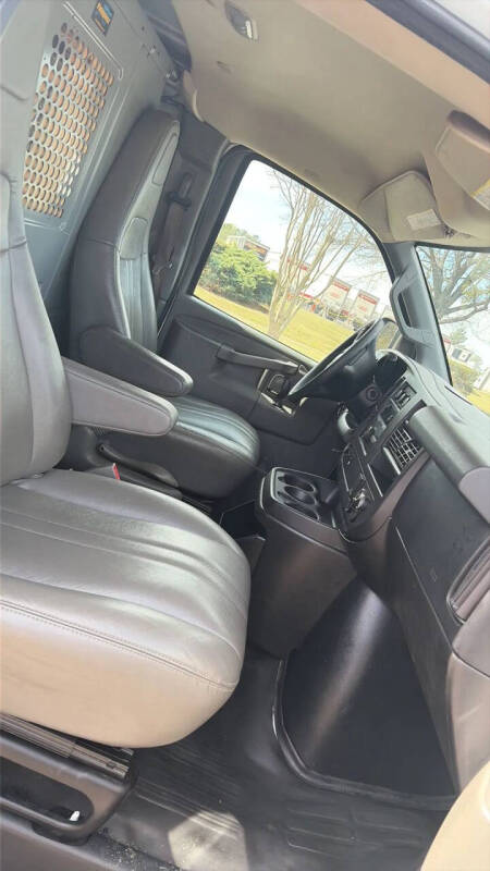2017 Chevrolet Express 2500