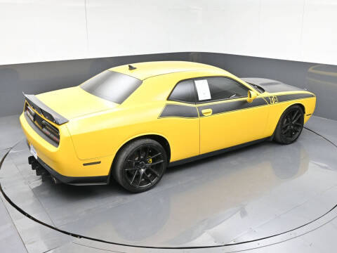 2017 Dodge Challenger R/T Plus