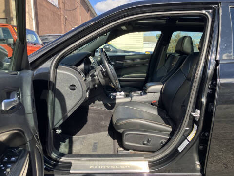 2017 Chrysler 300 S Alloy Edition