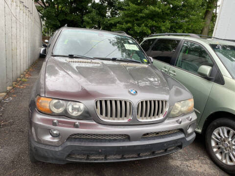 2004 BMW X5 4.4i