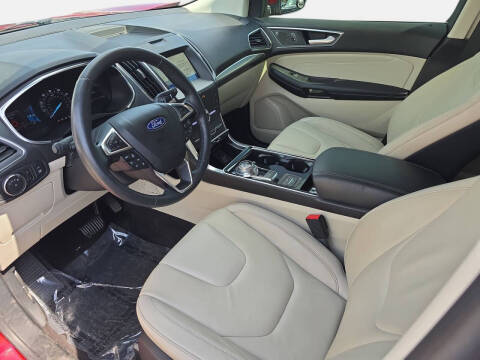 2020 Ford Edge Titanium