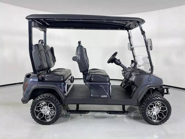 2025 Evolution MAVERICK 4 PLUS