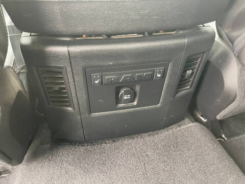 2016 RAM 3500 Laramie