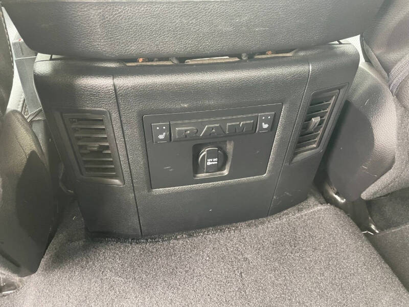 2016 RAM 3500 Laramie