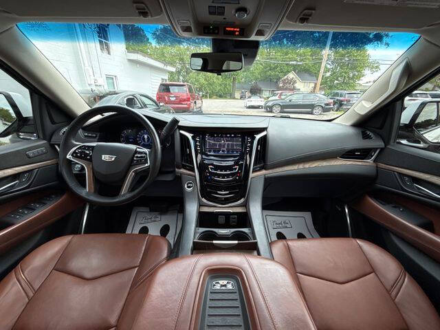2019 Cadillac Escalade Luxury
