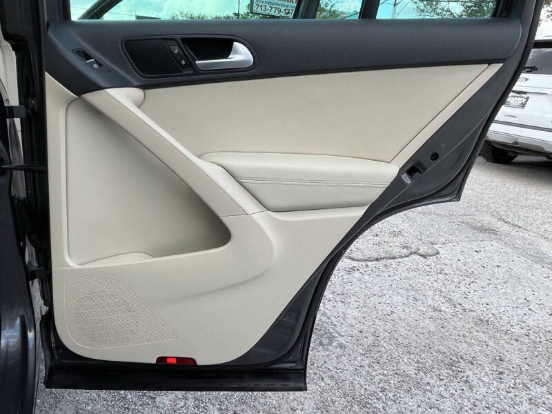 2013 Volkswagen Tiguan S