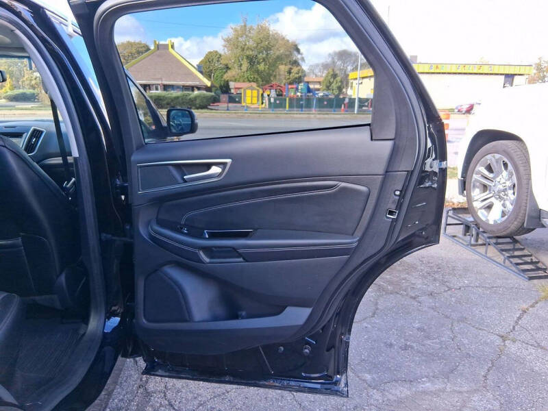 2017 Ford Edge Titanium