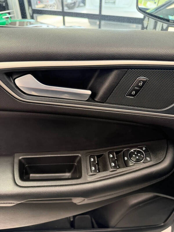 2024 Ford Edge