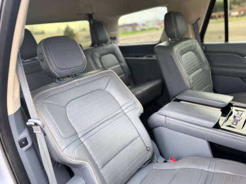 2018 Lincoln Navigator Black Label