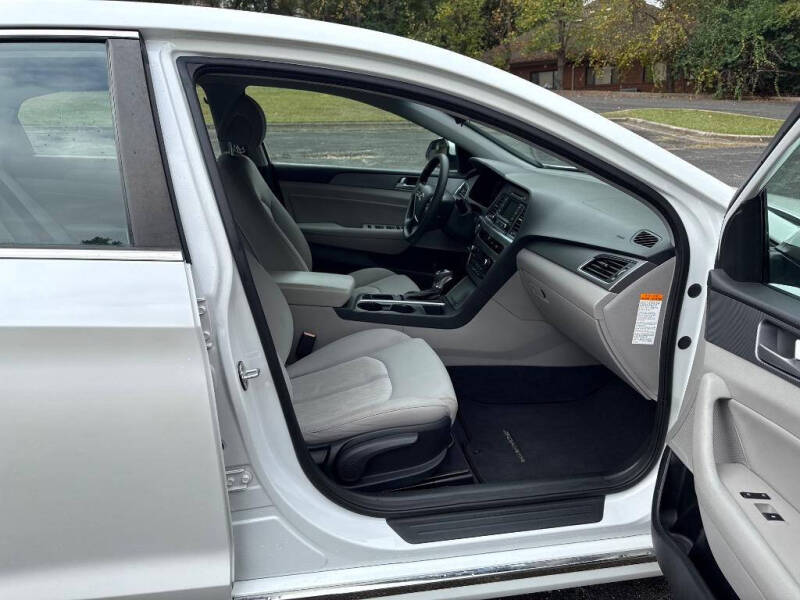 2016 Hyundai Sonata Hybrid SE