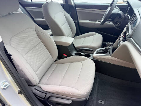 2019 Hyundai Elantra