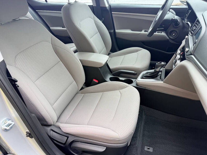 2019 Hyundai Elantra