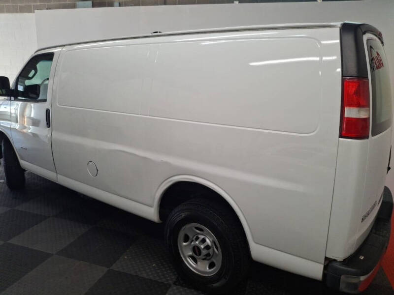 2019 GMC Savana 2500