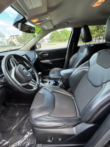 2018 Jeep Cherokee Latitude Plus