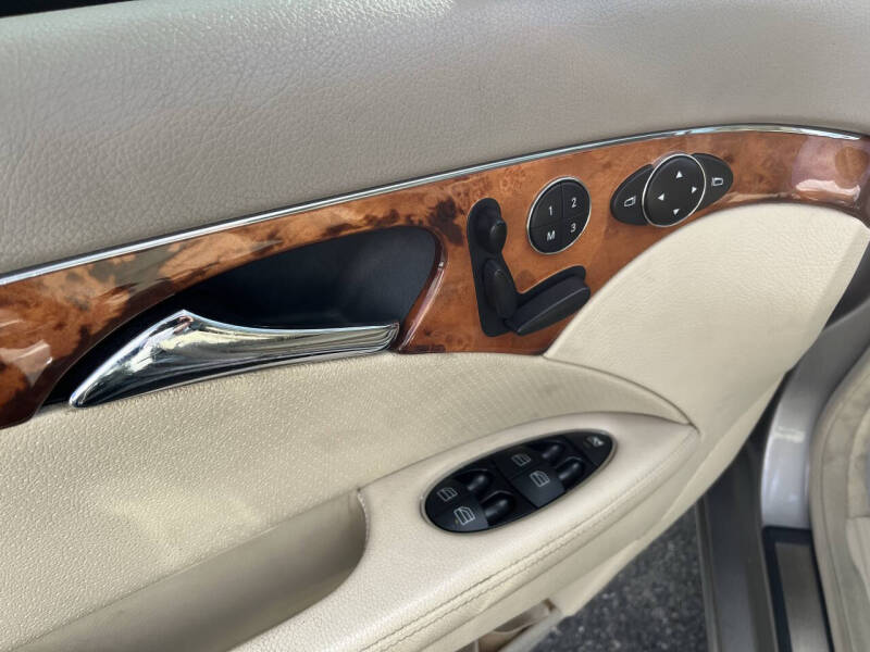 2004 Mercedes-Benz E-Class E 320