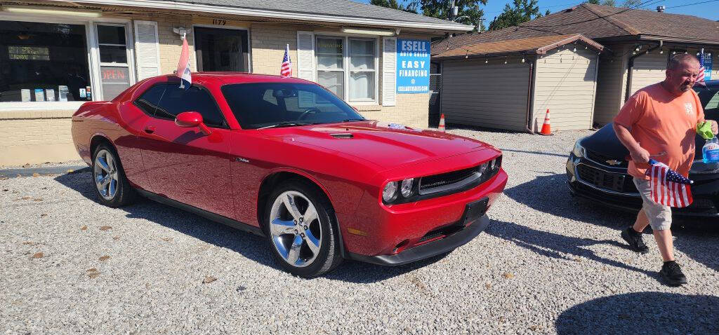 2013 Dodge Challenger for sale at ESELL AUTO SALES in Cahokia, IL