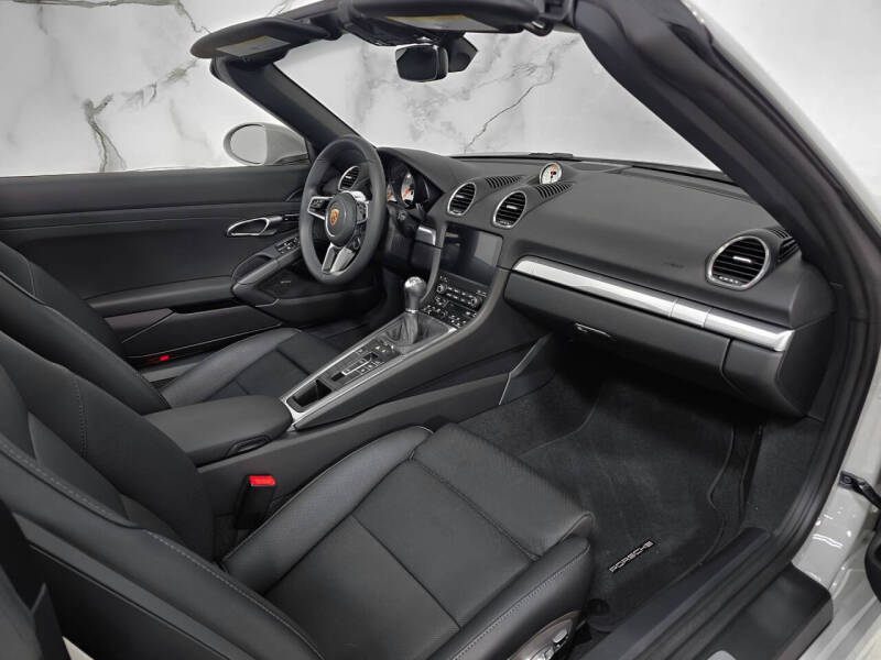 2025 Porsche 718 Boxster