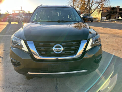 2017 Nissan Pathfinder SL