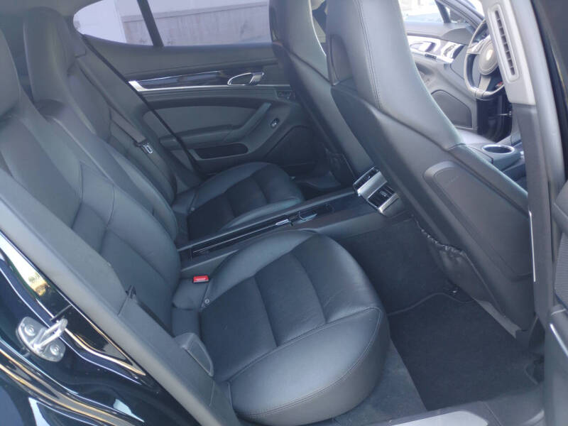 2012 Porsche Panamera