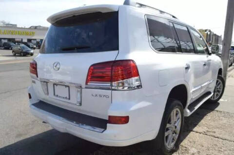 2014 Lexus LX 570