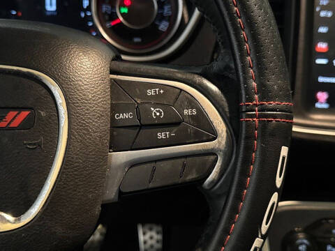 2015 Dodge Challenger SXT Plus