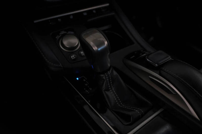 2018 Lexus ES 300h
