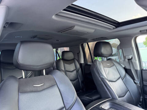 2018 Cadillac Escalade ESV Premium Luxury