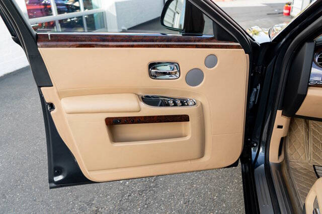 2014 Rolls-Royce Ghost 18