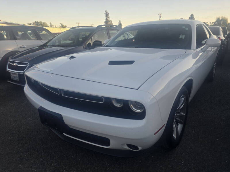 2015 Dodge Challenger SXT