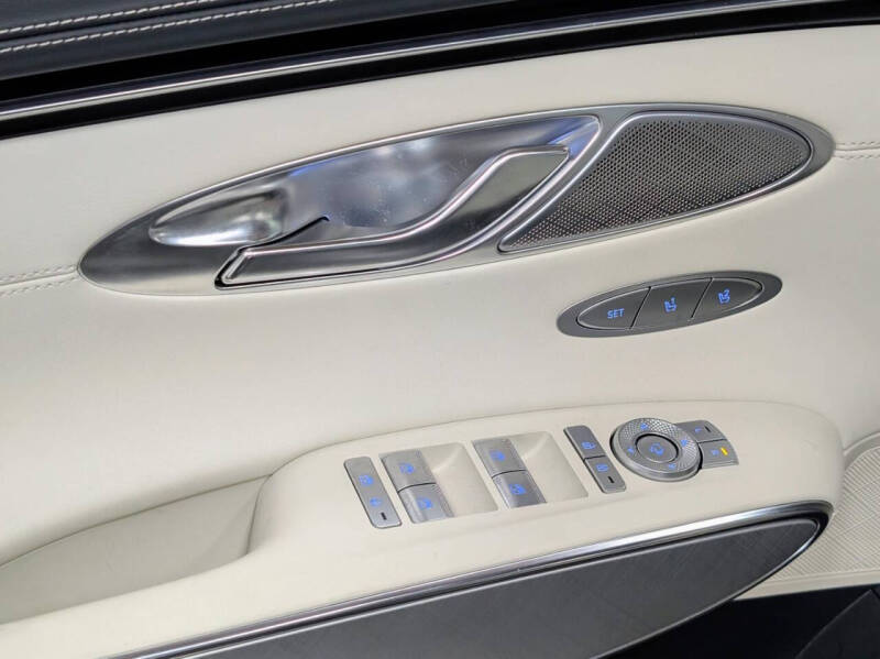 2025 Genesis Electrified GV70 Advanced