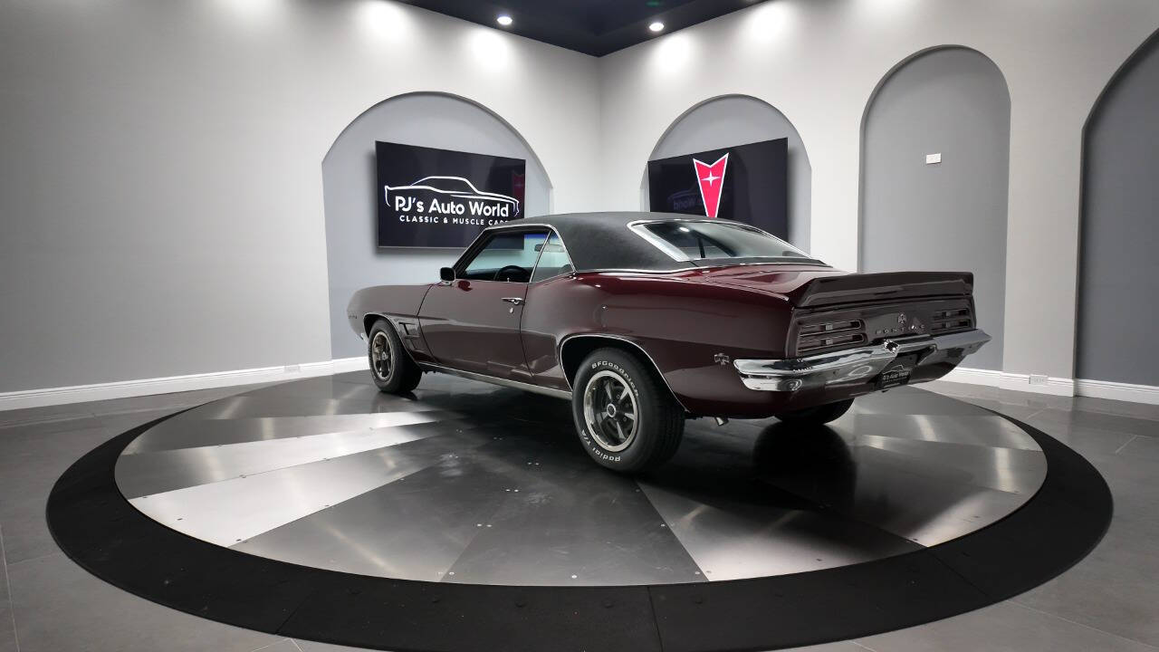 1969 Pontiac Firebird 3