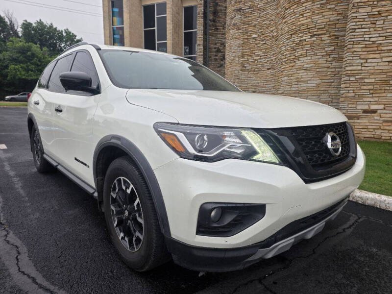 2020 Nissan Pathfinder SL