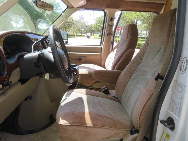 2006 Ford E-Series E-350 SD