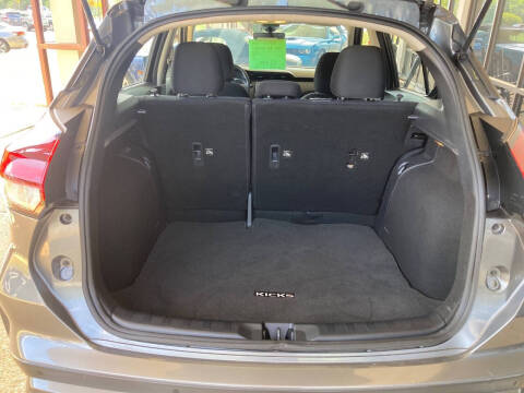 2022 Nissan Kicks S