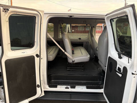 2013 Ford E-Series E-350 SD XL