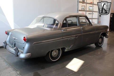 1954 Ford Crestline
