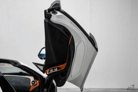 2013 McLaren MP4-12C Spider